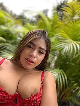 MayaMoanXXX webcam