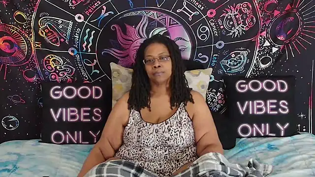 RENAESPLEASUREPALACE webcam