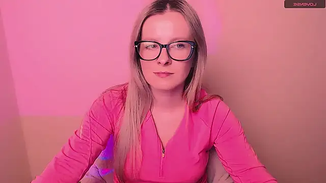 AnnePeach webcam