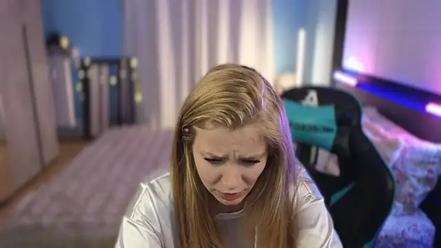 AnastasiaAniess webcam