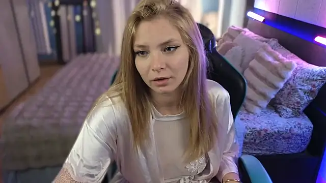 anastasiaaniess (F young) - Happy Annie :heart: