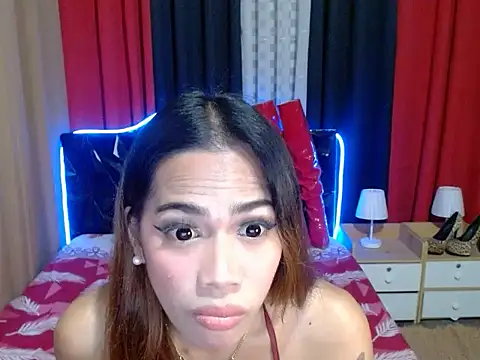 Oksana_Asian webcam