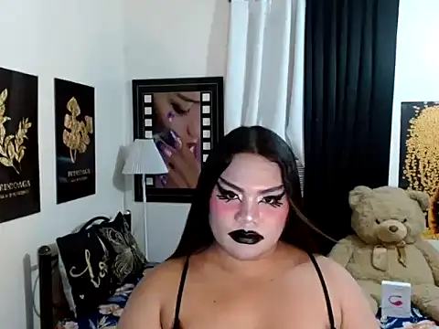 TSbrianaHugeCock webcam