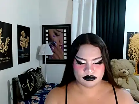 TSbrianaHugeCock webcam