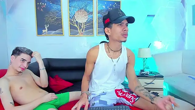 Alex_jeins_at webcam