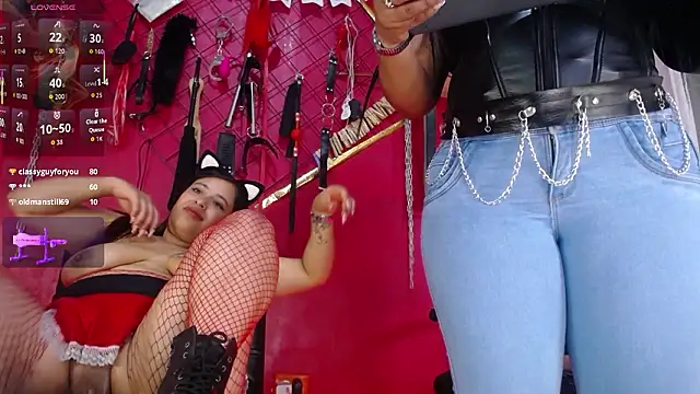 Madame_Deborass webcam