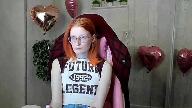ElizabethHarpper webcam