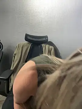 Isabella_Varella webcam