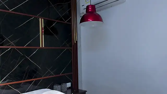 HannyThompson webcam