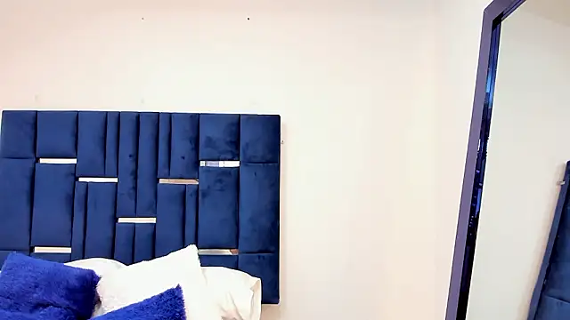 afroditaevans_ webcam