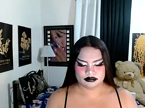 TSbrianaHugeCock webcam