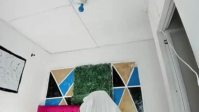 emily_stars1 - Emily_stars1's free webcam