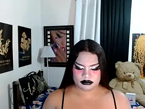 TSbrianaHugeCock webcam