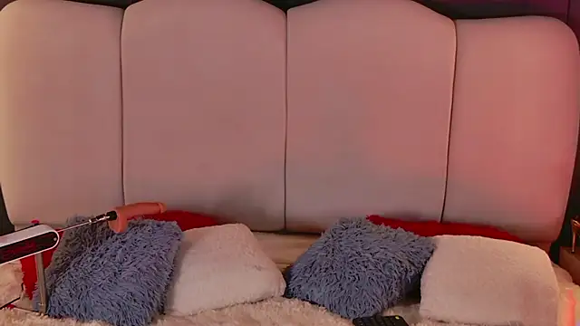 Niicolle_Miller webcam