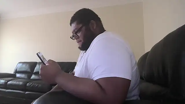 Chiblkchubottom2012 webcam