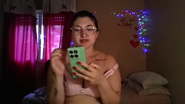 imsohornydacom webcam