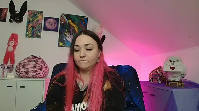 pinkhurricaneofficial - PinkHurricaneOfficial's free webcam - UK Sex Cams