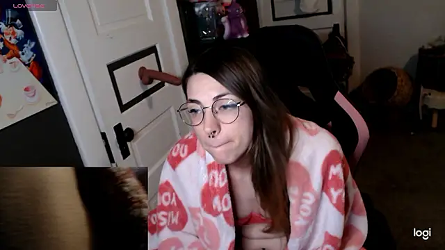 KierBearKisses webcam