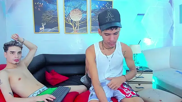 Alex_jeins_at webcam