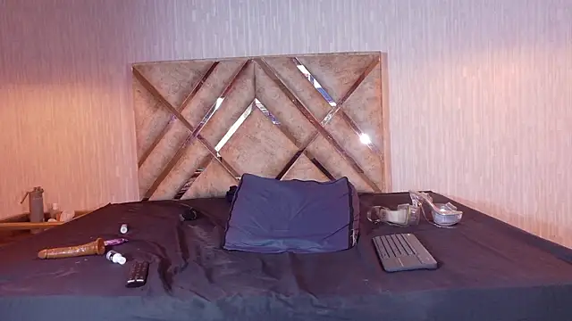 Red_Scarlet16 webcam