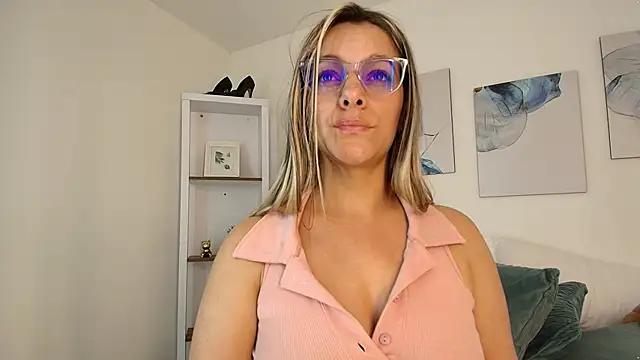 Isabella_Harley webcam