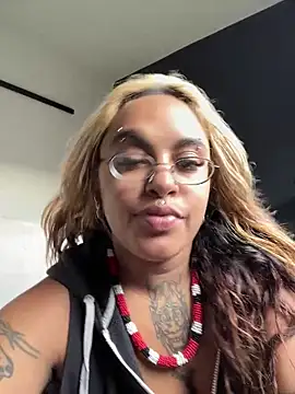 lolafairytail webcam