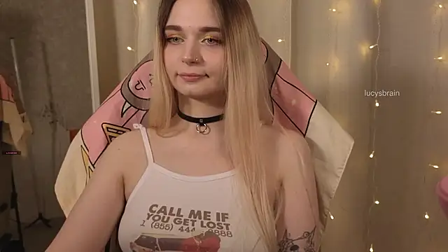 lucylucious webcam