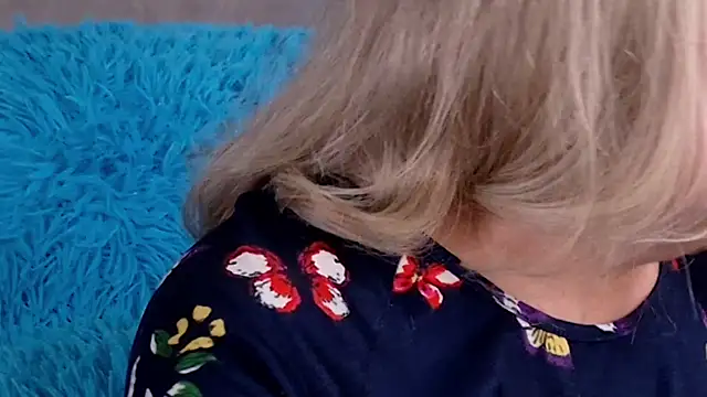 Kaitlyn_Winters webcam