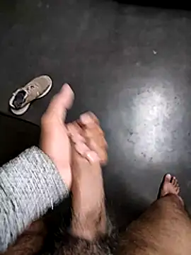 loyalboy_0052 webcam