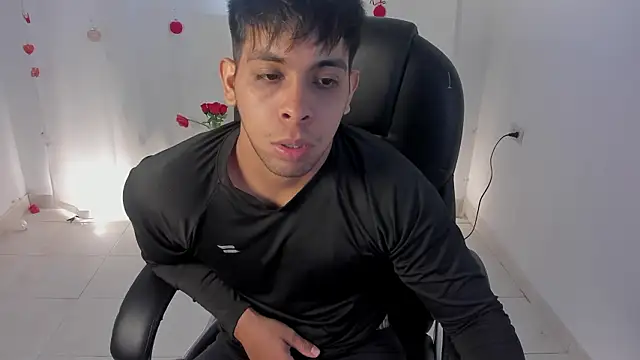 shooting_wilson - Shooting_wilson's free webcam - UK Sex Cams