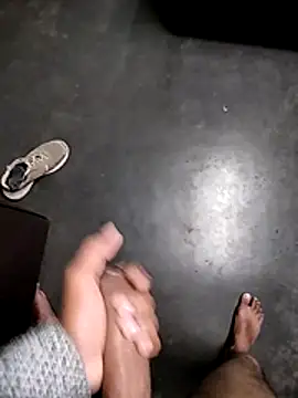 loyalboy_0052 webcam