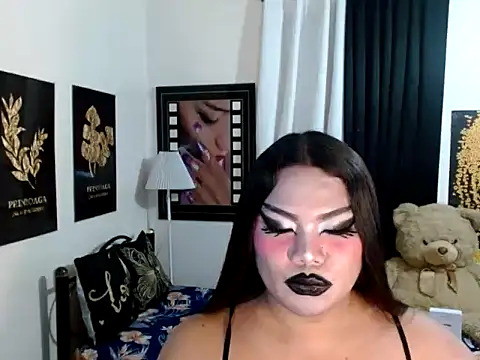 TSbrianaHugeCock webcam