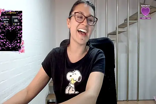 Jessie_Desire webcam