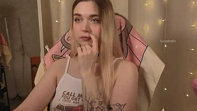 lucylucious - Lucylucious's free webcam