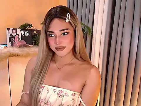 magnificent_kitana webcam