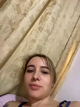 karla-thomsom10 webcam