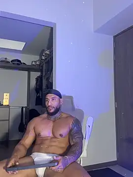 Andrew_Johnnson webcam