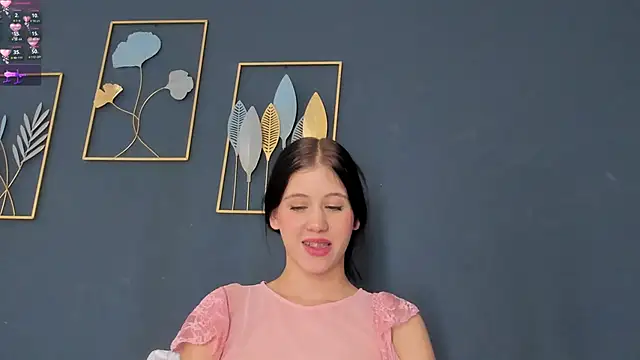 sara__jones_gh webcam