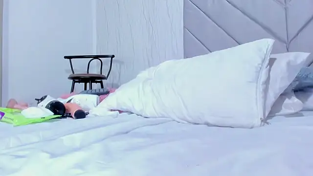 Victoria_Guzman webcam