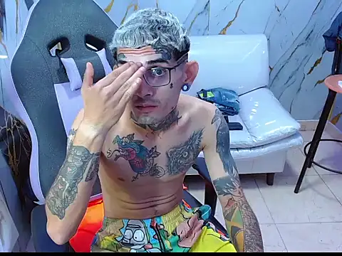 Boy_tatto77 webcam