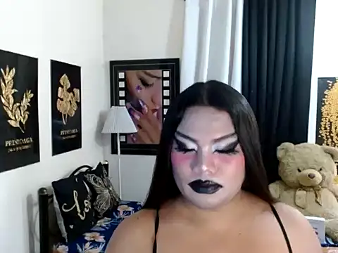 TSbrianaHugeCock webcam