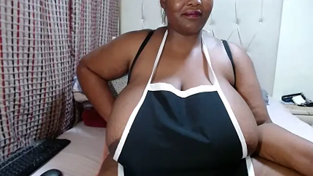 CHOCOLATEDARKBUSTYX webcam