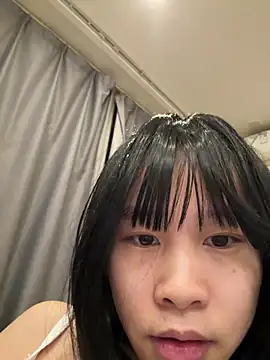 Loveto_eathawthorn99 webcam