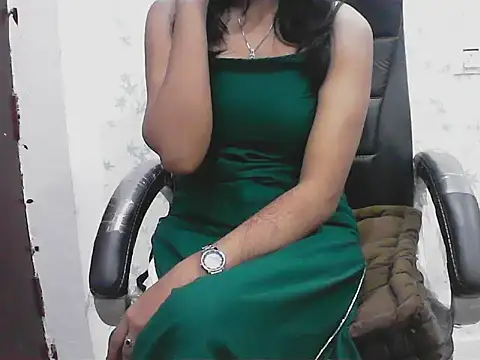 short_girl_ webcam