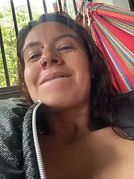 SoyMaddyMorgan webcam