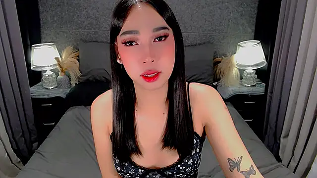 saphira_fucks webcam