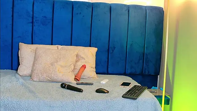 kiaratentation webcam