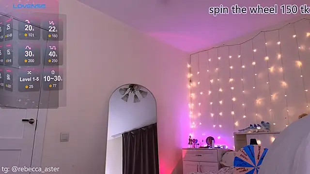 RebeccaAster webcam