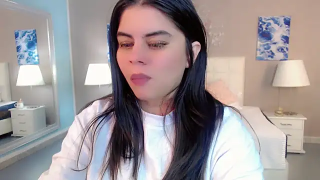 _Maddison_Ivanova_ webcam