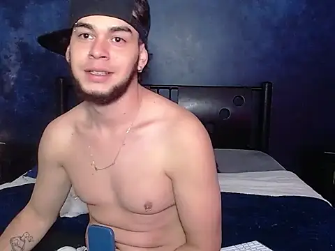 enzo_vittale03_ - Enzo_vittale03_'s free webcam - UK Sex Cams